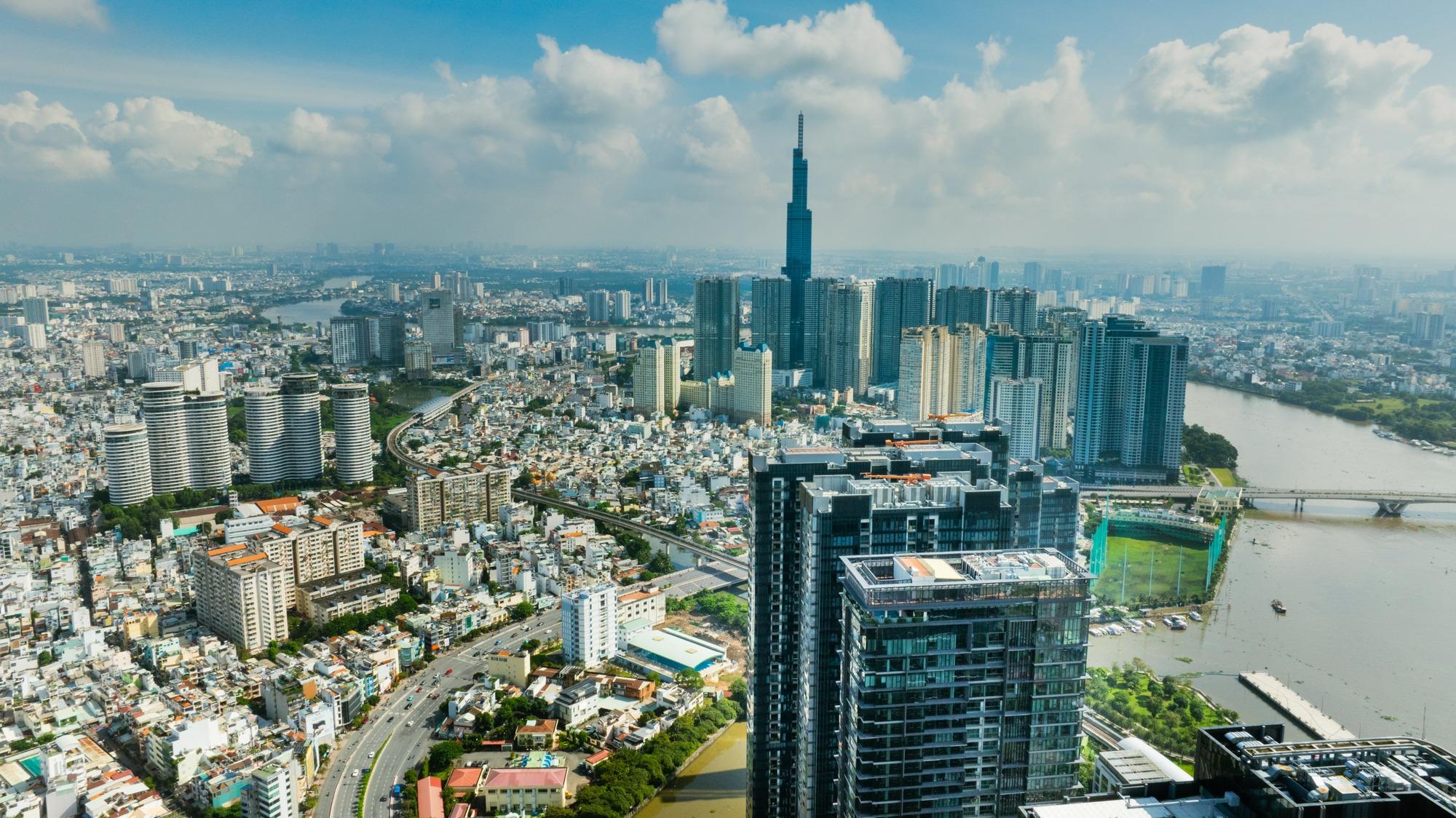 Giá biệt thự, liền kề của thị trường TP.HCM diễn biến "lạ"