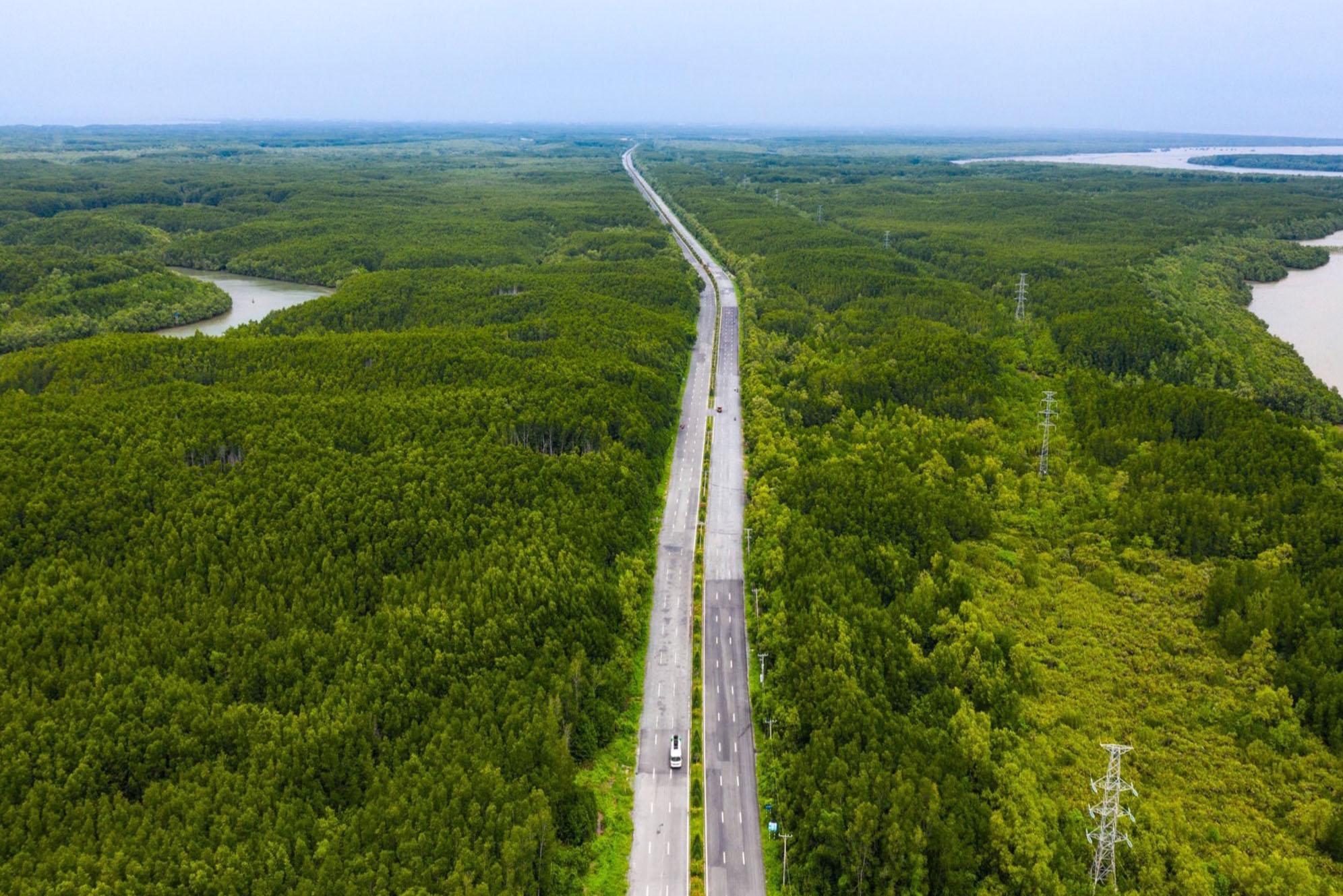 UBND TPHCM ban hành kế hoạch giải phóng mặt bằng tuyến đường sắt Bến Thành - Cần Giờ